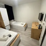 Hotell Qline Airport Saw 3*