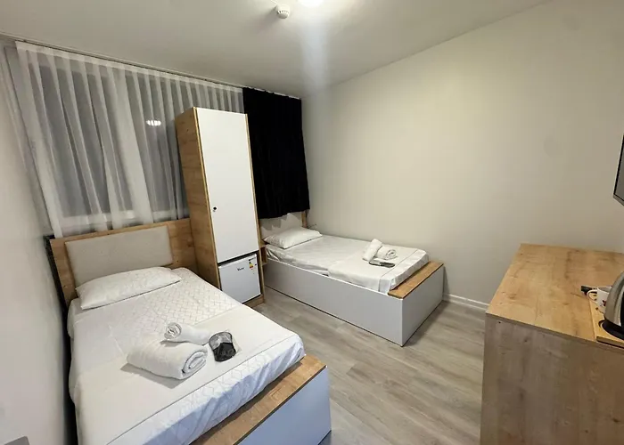 Qline Airport Saw Hotel