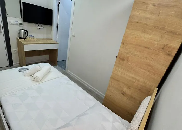 Qline Airport Saw Hotel 3*