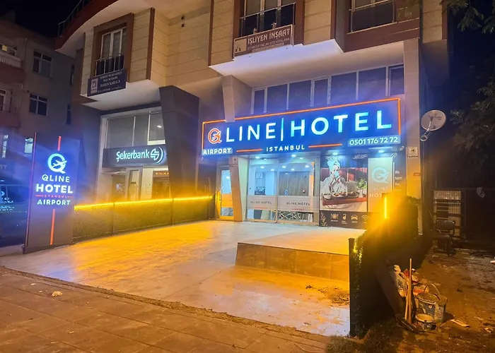 Hotel Qline Airport Saw 3*