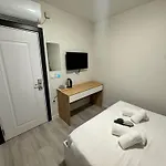 Hotel Qline Airport Saw Istambul